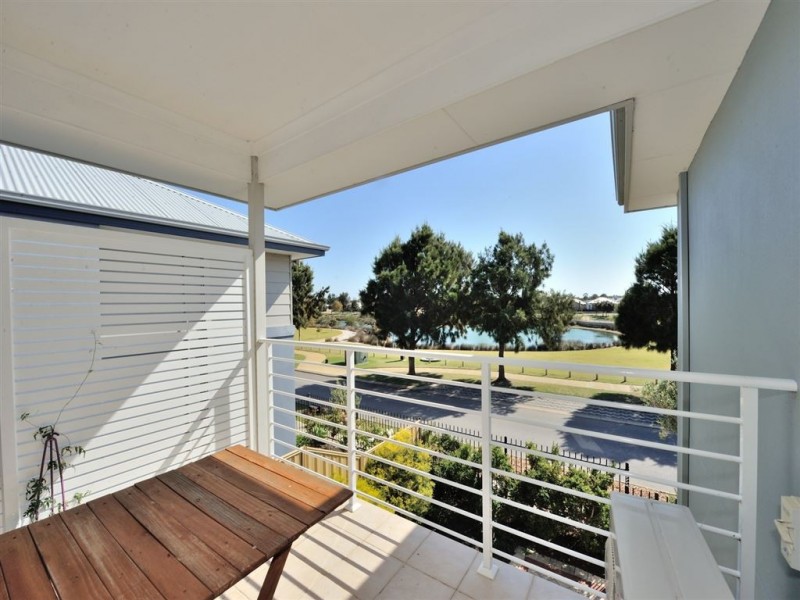 42 Waterfront Parkway, Shoalwater WA 6169