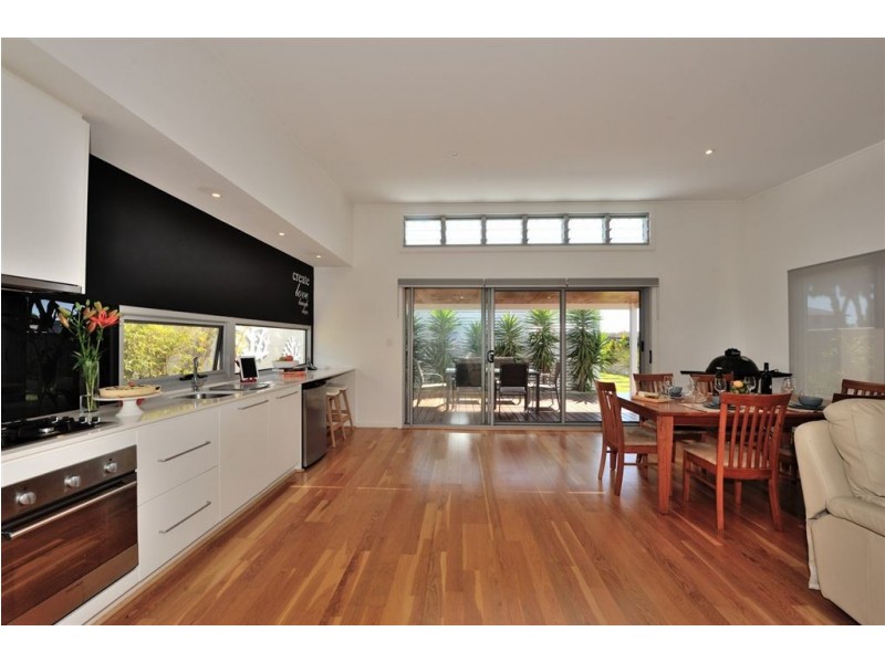 5B Sloan Street, Rockingham WA 6168