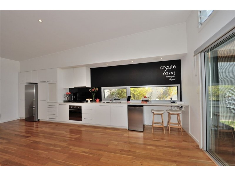 5B Sloan Street, Rockingham WA 6168