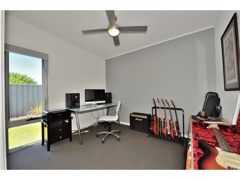 5B Sloan Street, Rockingham WA 6168