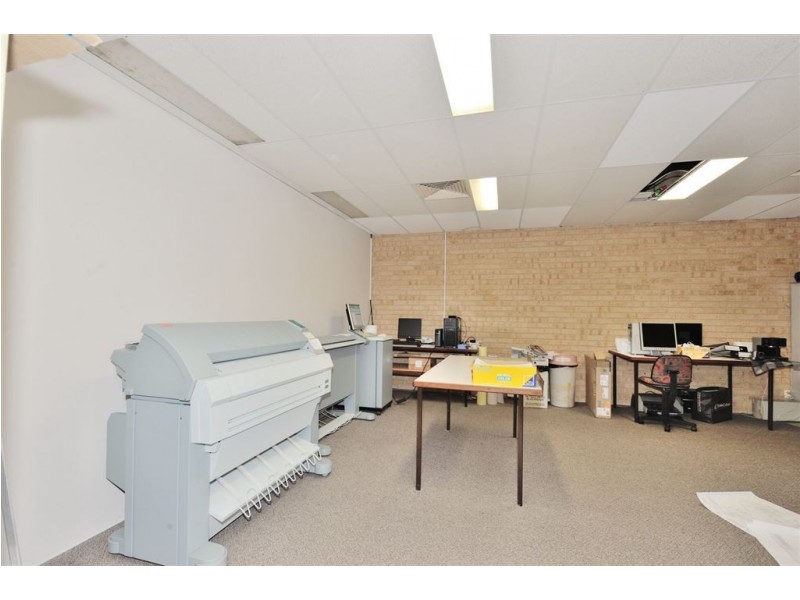 3/11 Robinson Road, Rockingham WA 6168