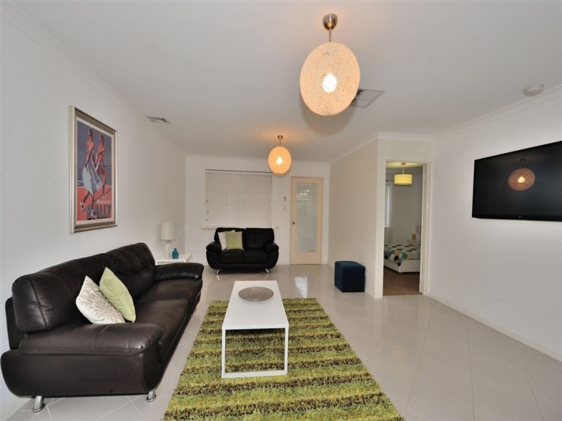 8/101 Simpson Avenue, Rockingham WA 6168