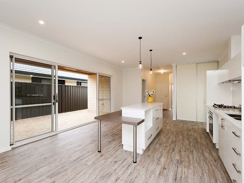 15 Flagship Avenue, Waikiki WA 6169