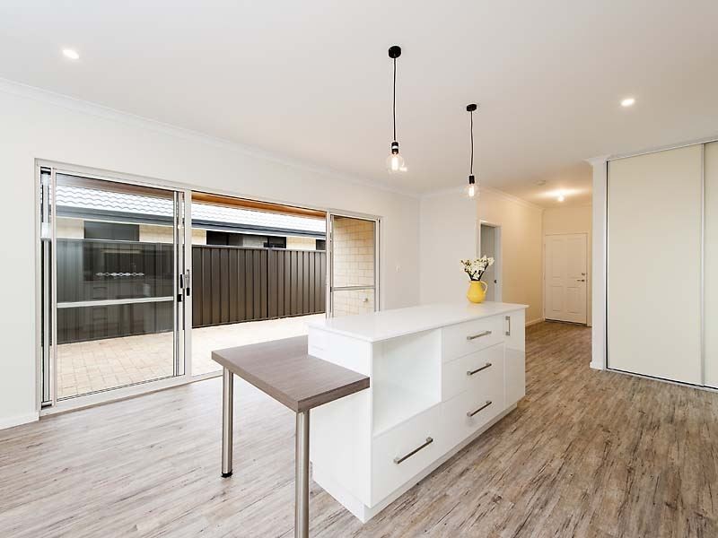 15 Flagship Avenue, Waikiki WA 6169