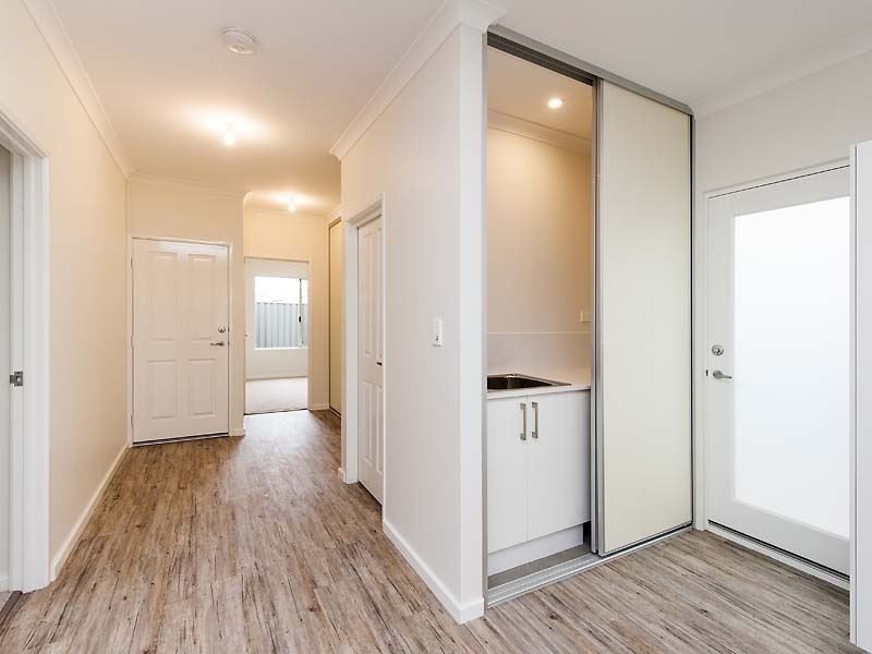 15 Flagship Avenue, Waikiki WA 6169