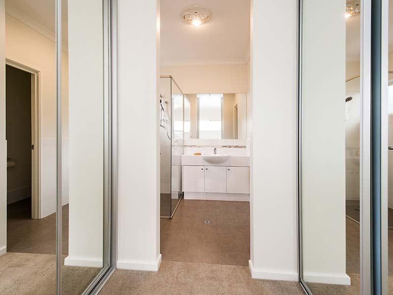 15 Flagship Avenue, Waikiki WA 6169