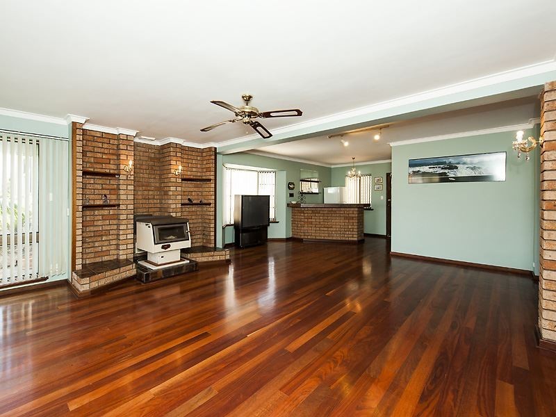 6 Penguin Road, Shoalwater WA 6169