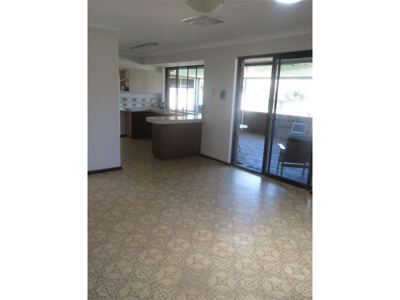 30 Waikiki Road, Safety Bay WA 6169