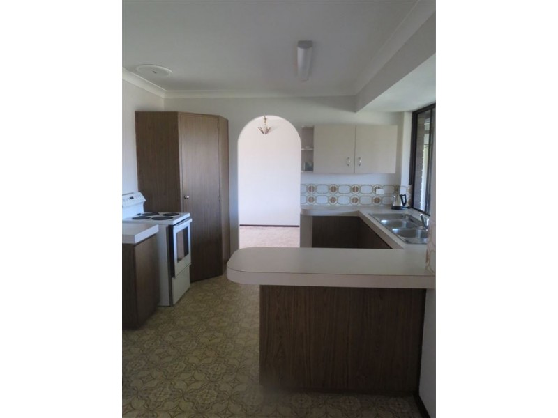 30 Waikiki Road, Safety Bay WA 6169