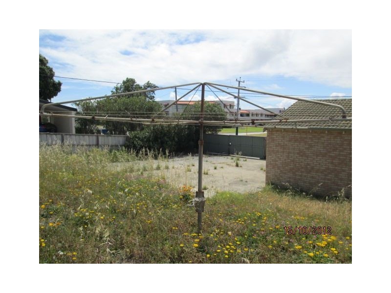 4 Warnbro Beach Road, Safety Bay WA 6169