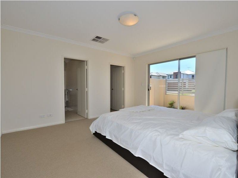 1/45 Harrison Street, Rockingham WA 6168