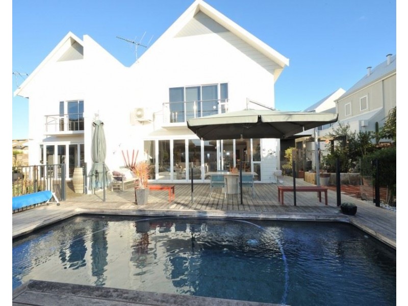 220A Arcadia Drive, Safety Bay WA 6169