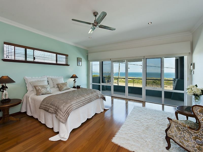 126 Arcadia Drive, Shoalwater WA 6169