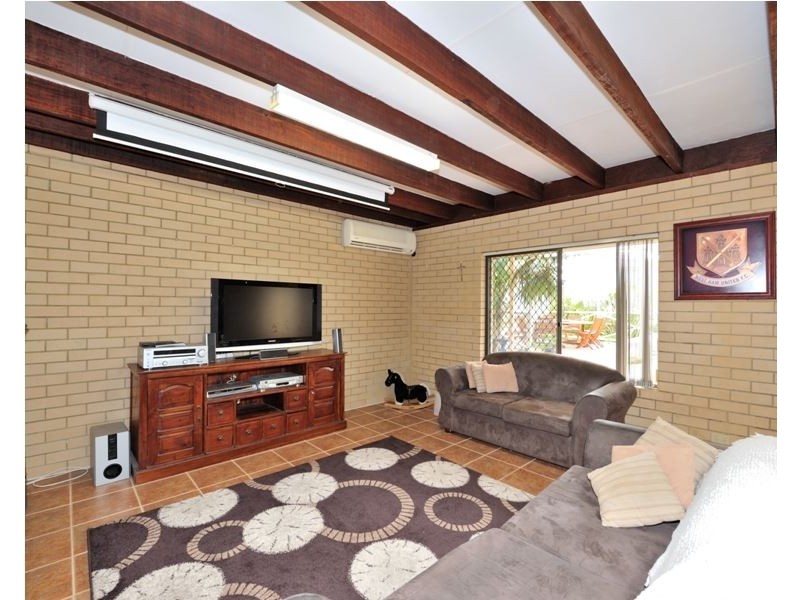 144 Safety Bay Road, Shoalwater WA 6169