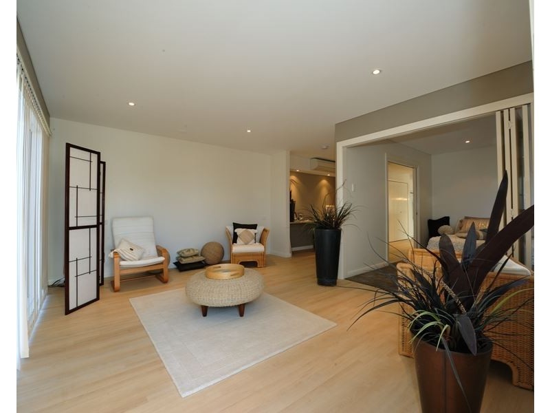 2/216 Arcadia Drive, Shoalwater WA 6169