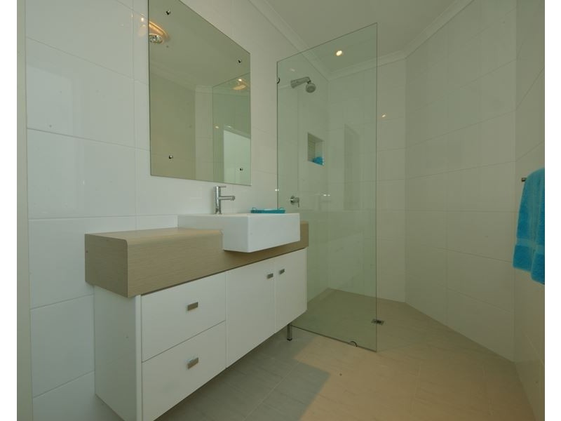 2/216 Arcadia Drive, Shoalwater WA 6169