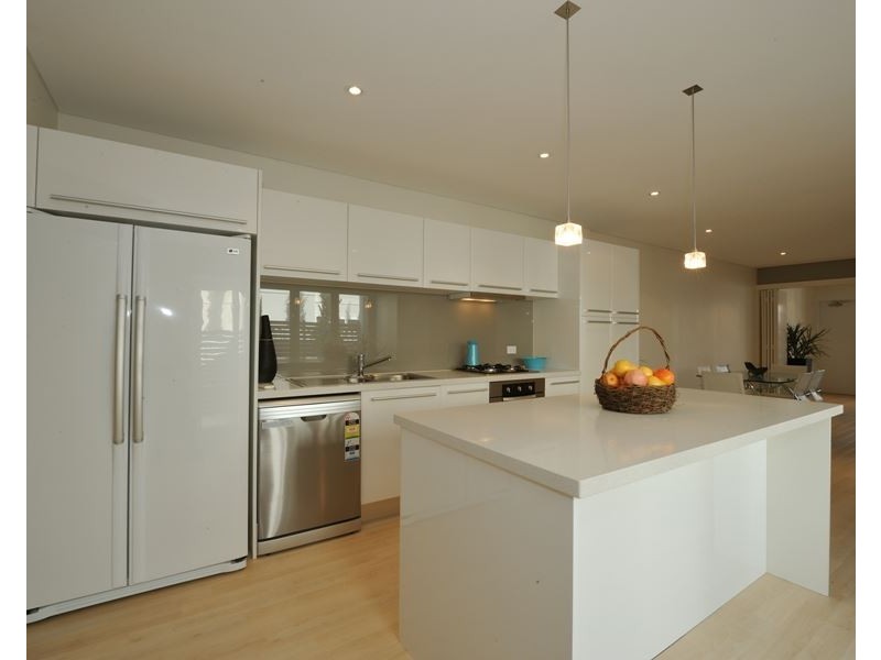 2/216 Arcadia Drive, Shoalwater WA 6169