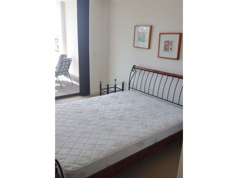 18/21 rockingham beach road, Rockingham WA 6168