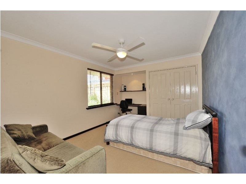 25 Springfield Court, Warnbro WA 6169