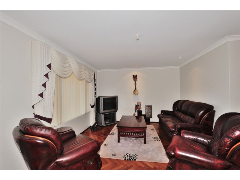 47 Thorpe Street, Rockingham WA 6168