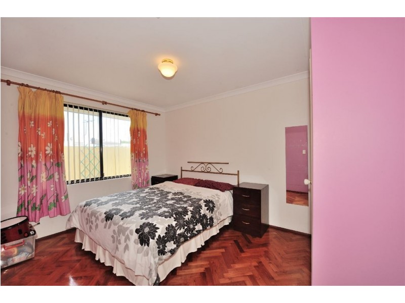 47 Thorpe Street, Rockingham WA 6168