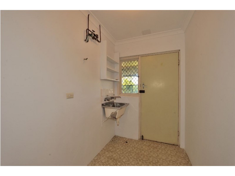 10 Waller Street, Rockingham WA 6168