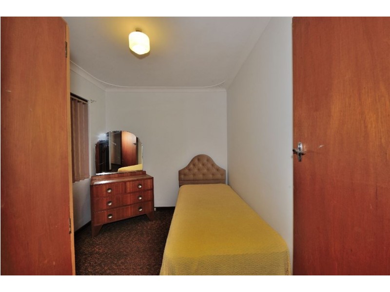 10 Waller Street, Rockingham WA 6168