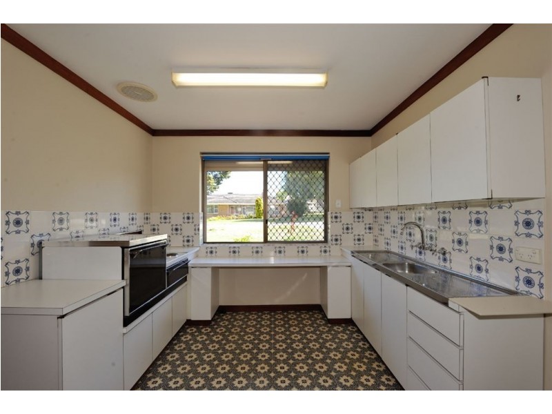 11B Dempster Road, Shoalwater WA 6169