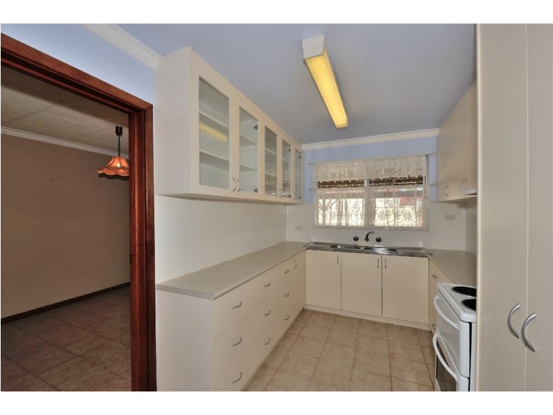 3 Bayshore Place, Safety Bay WA 6169