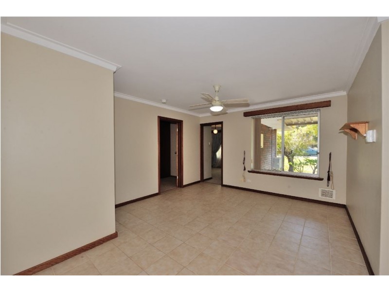 3 Bayshore Place, Safety Bay WA 6169