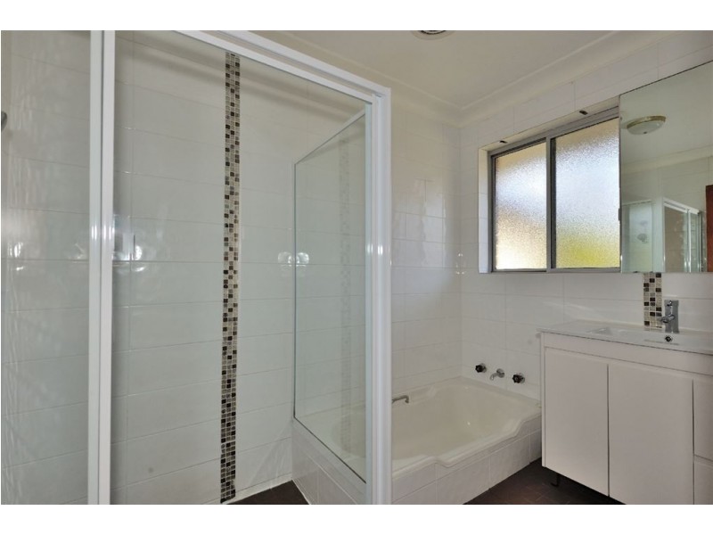 3 Bayshore Place, Safety Bay WA 6169