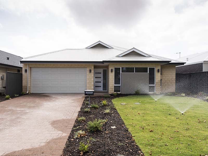 6 Sabot Avenue, Waikiki WA 6169