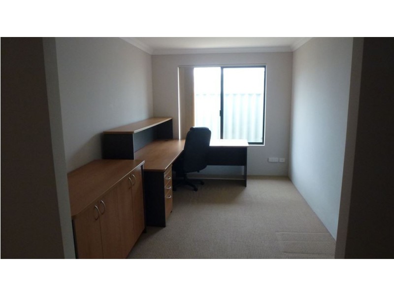 16 Beacon Way, Singleton WA 6175