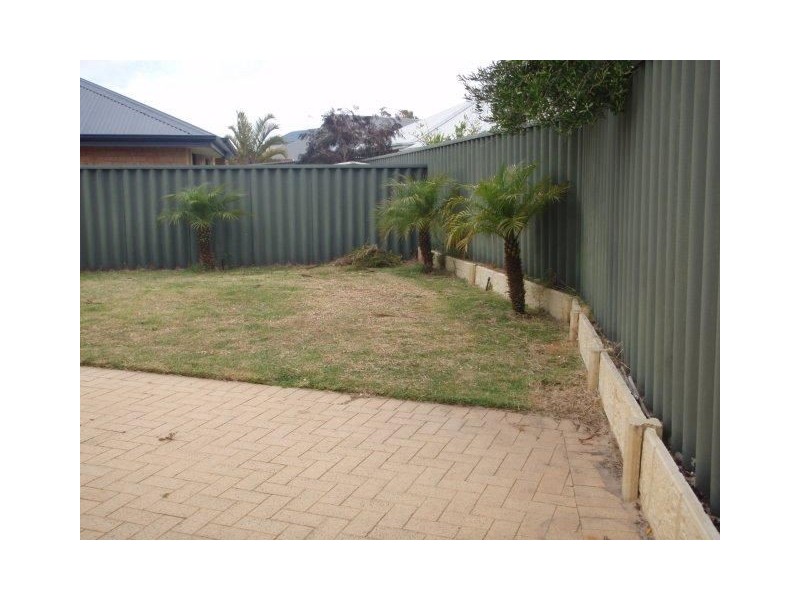 16 Beacon Way, Singleton WA 6175