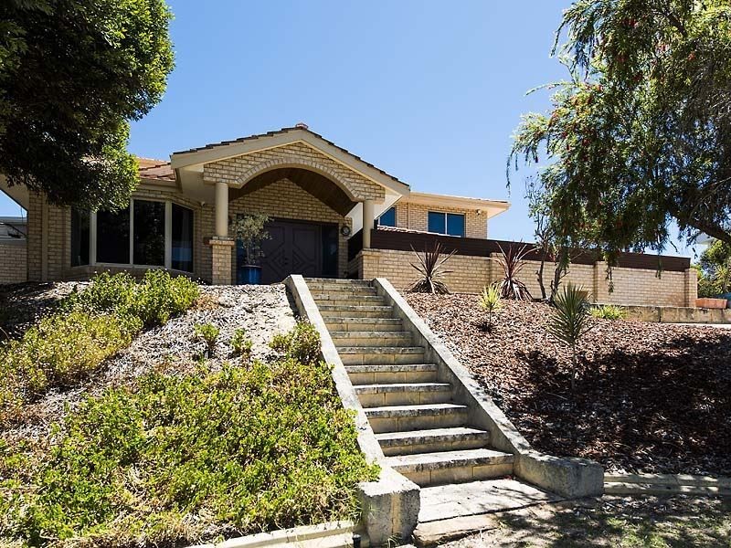 6 Westray Court, Warnbro WA 6169