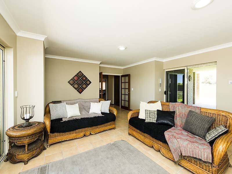 6 Westray Court, Warnbro WA 6169