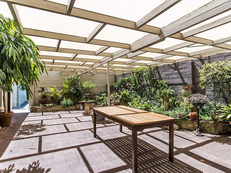 106 Warnbro Beach Road, Waikiki WA 6169