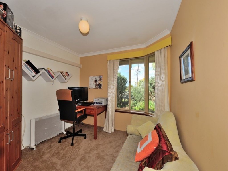 214 Kent Street, Rockingham WA 6168