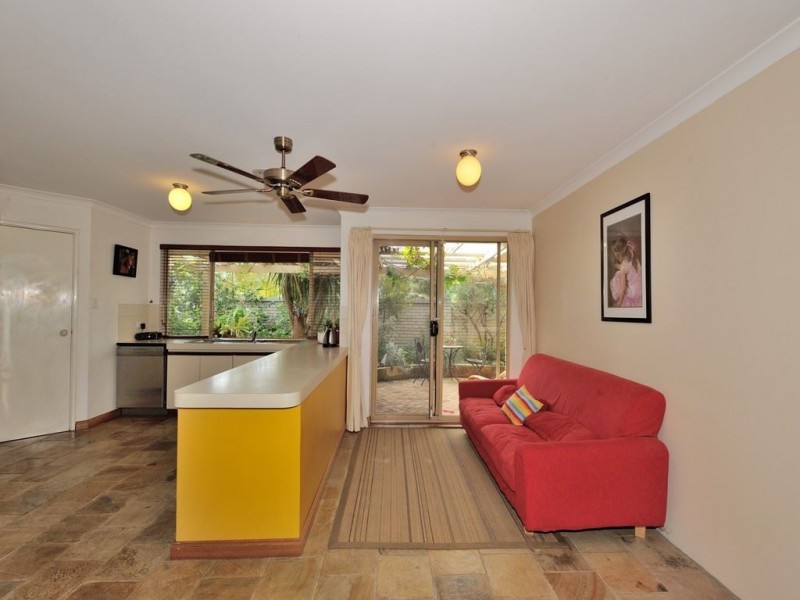 214 Kent Street, Rockingham WA 6168