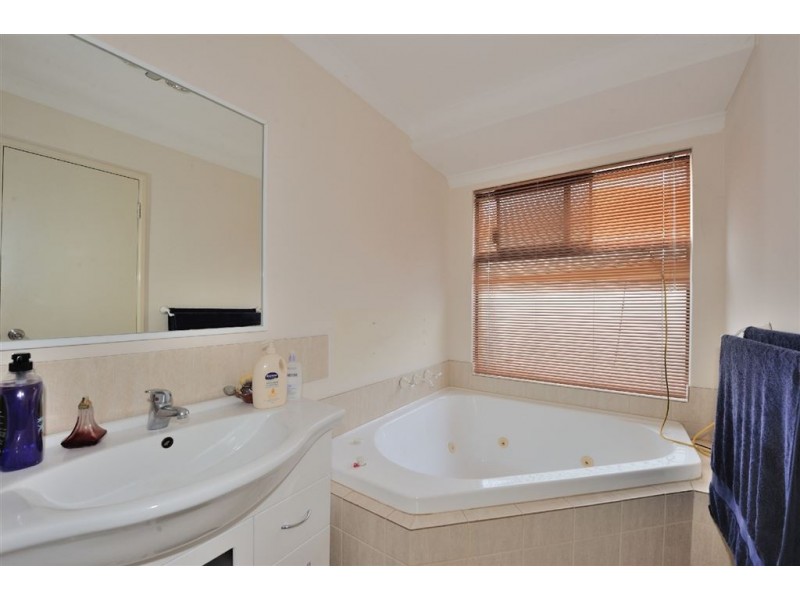 17 Arpenteur Drive, Baldivis WA 6171