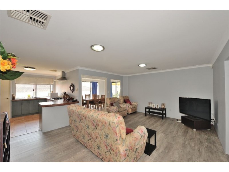 17 Arpenteur Drive, Baldivis WA 6171