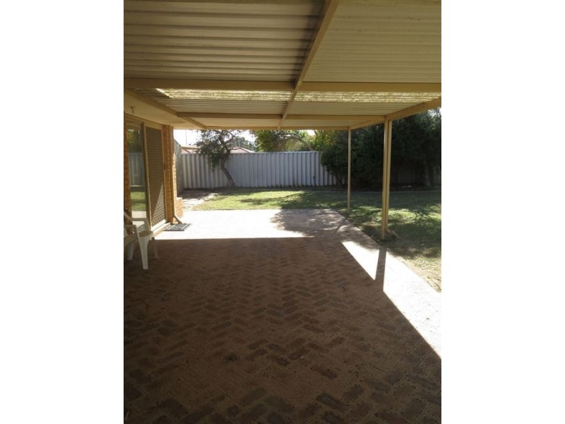 5 Investigator Drive, Waikiki WA 6169