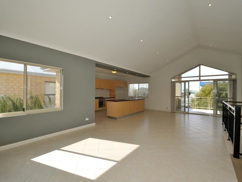 12 Weld Street, Rockingham WA 6168