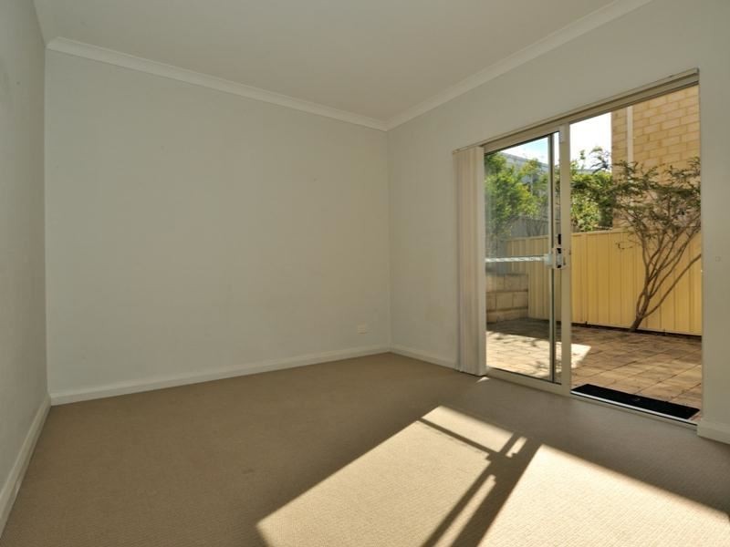 12 Weld Street, Rockingham WA 6168