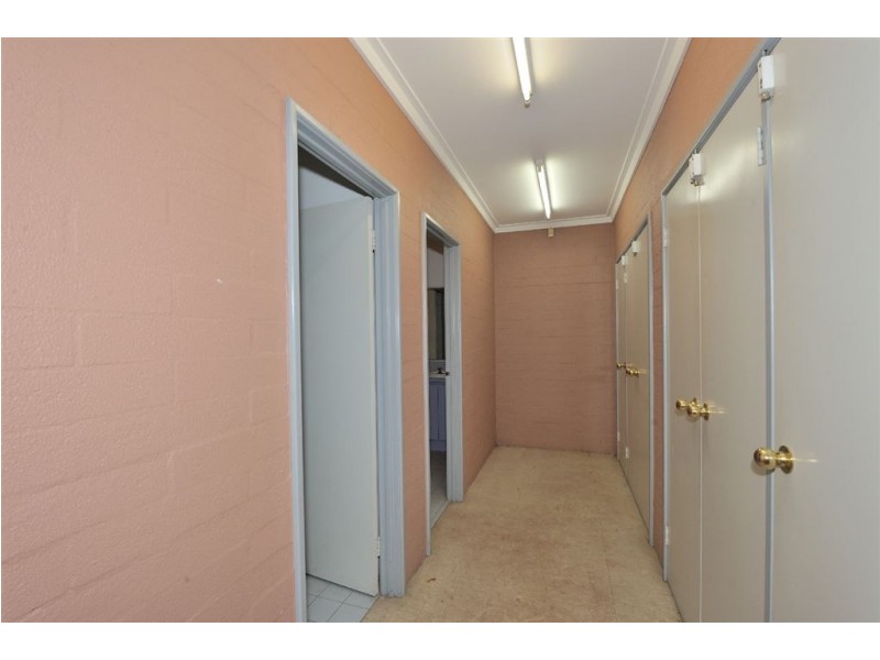 1/32 Crompton Road, Rockingham WA 6168