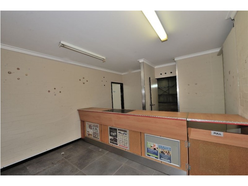 2/32 Crompton Road, Rockingham WA 6168