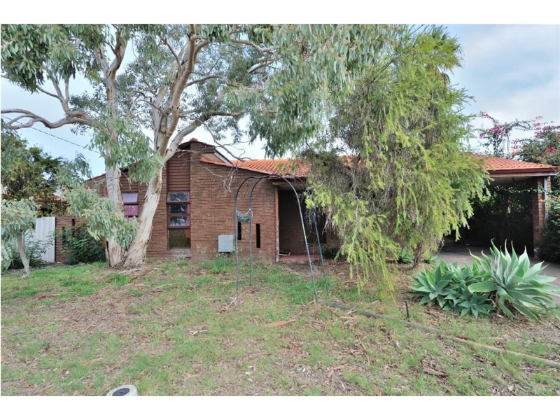 9 Leo Place, Rockingham WA 6168