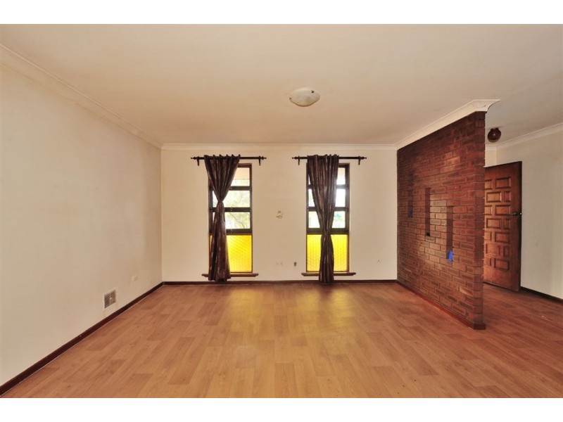 9 Leo Place, Rockingham WA 6168