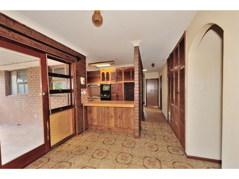 9 Leo Place, Rockingham WA 6168