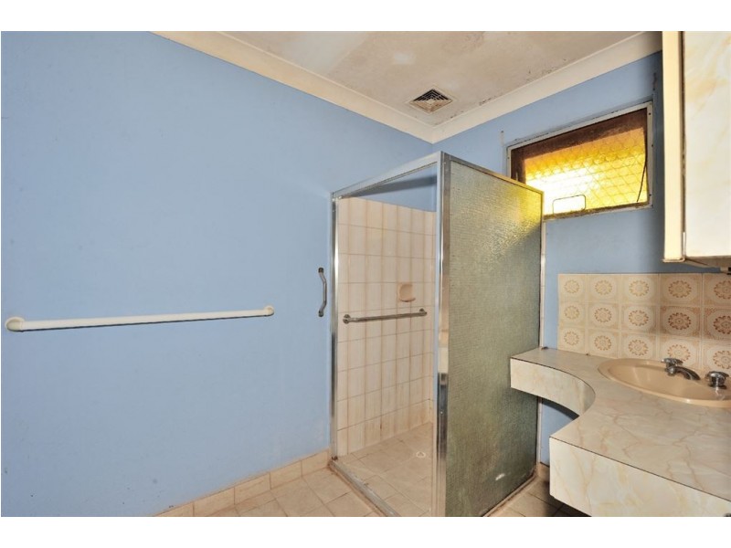 9 Leo Place, Rockingham WA 6168